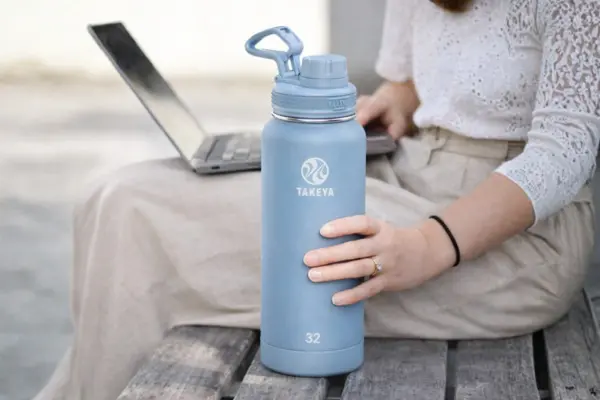 Takeya Actives 32 oz stainless steel water bottle