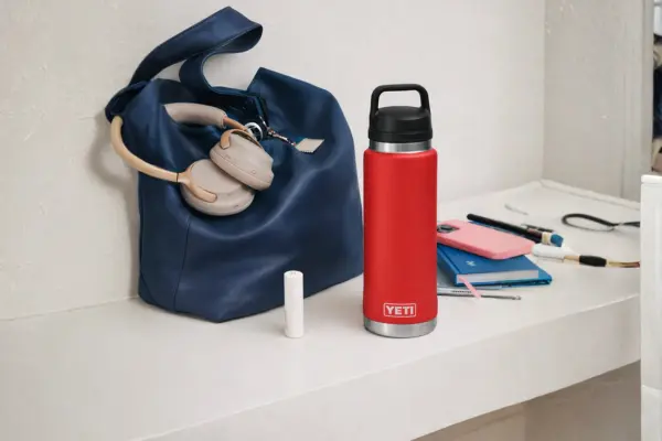 Yeti Rambler 26 oz water bottles