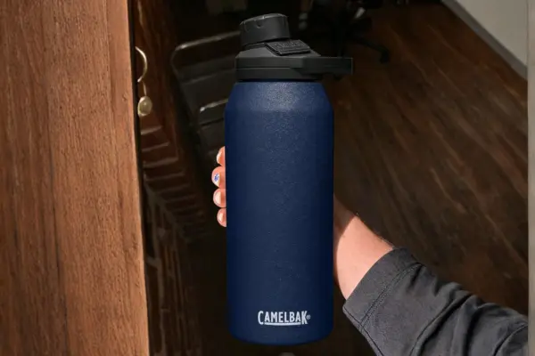 camelbak chut mag 40 oz stainless steel bottle